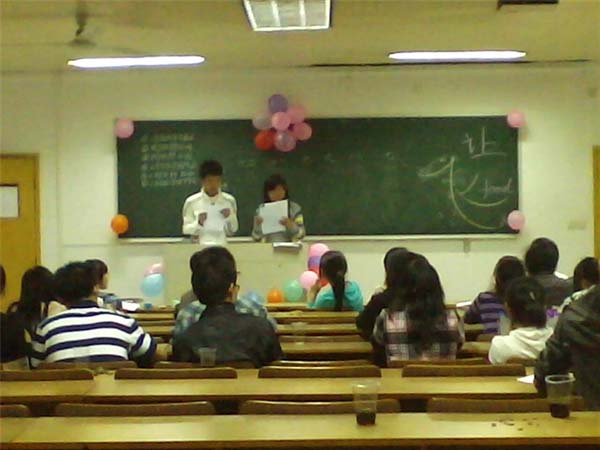 置地娱乐场
举办“让食品飞”食品知识竞赛初赛