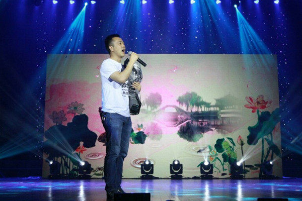 置地娱乐场
举办“你好旧食光”2018届毕业生晚会