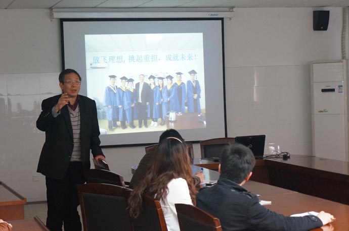 “食源多糖在抗氧化、抗炎和抗肿瘤中的分子机制”讲座在置地娱乐场
召开