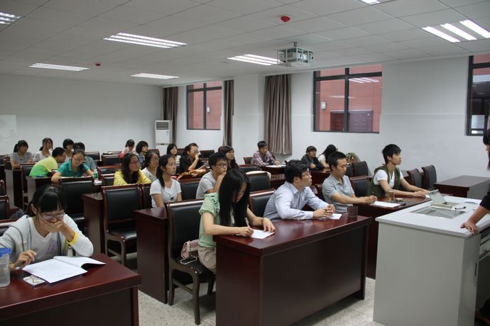 置地娱乐场
2012暑期社会实践答辩会顺利举行